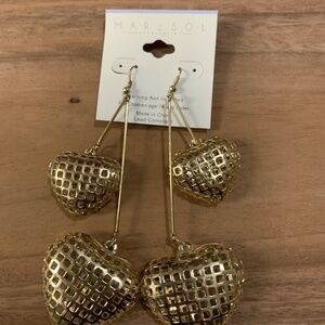 NWOT Marysol Large Heart Earrings